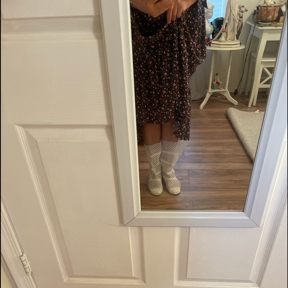 white lace summer boots, size (10,5-11) - Picture 10 of 10